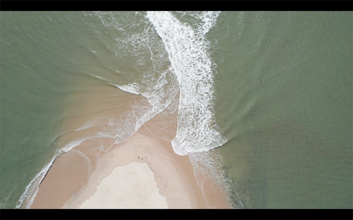 Exhibition-—-Erasing-the-Line_-Between-Land-and-Water,-Cortesy-of-Ivo-Poças-Martins