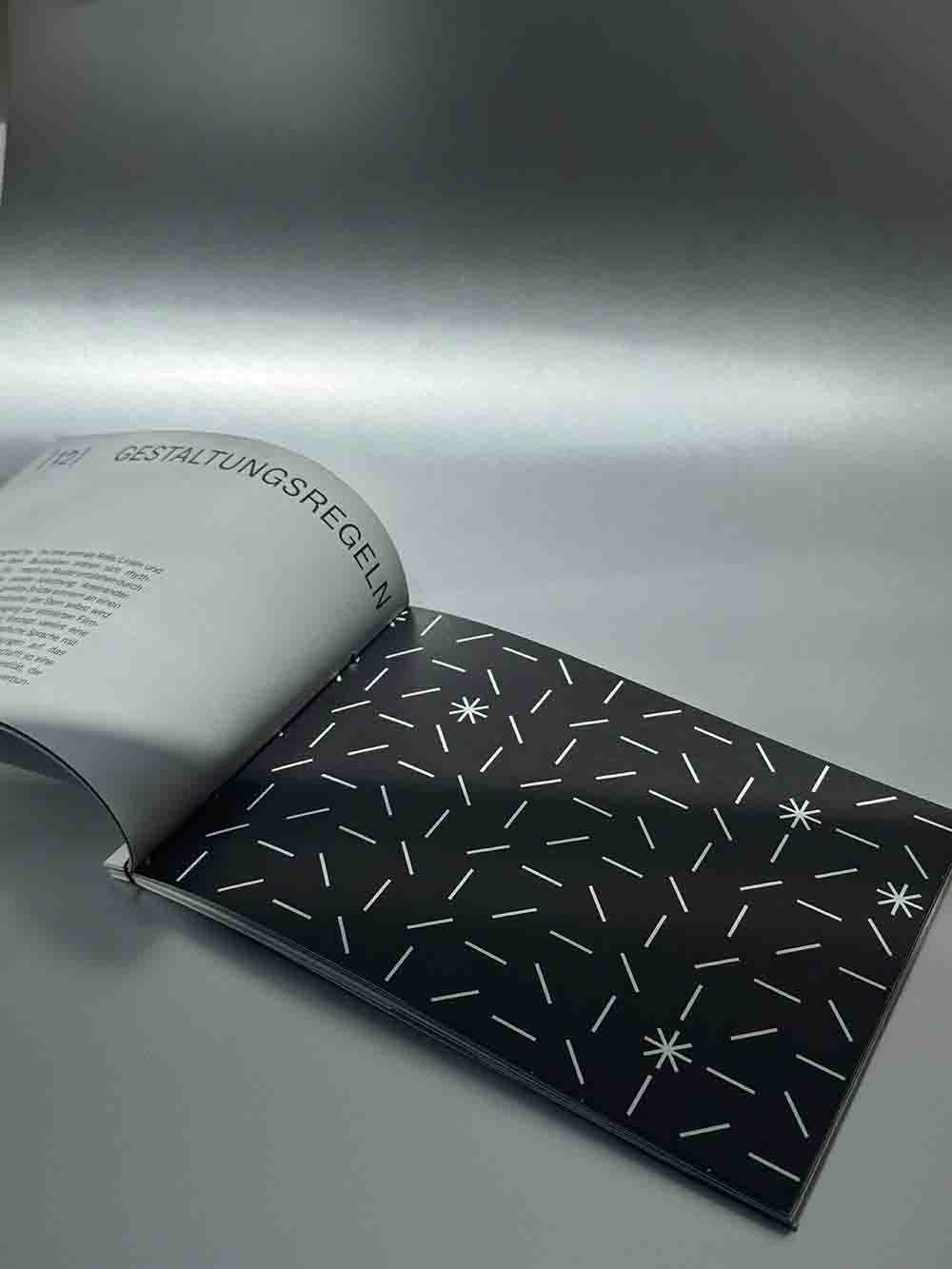 2025-09-11_68c3102735cb9_brandbook3