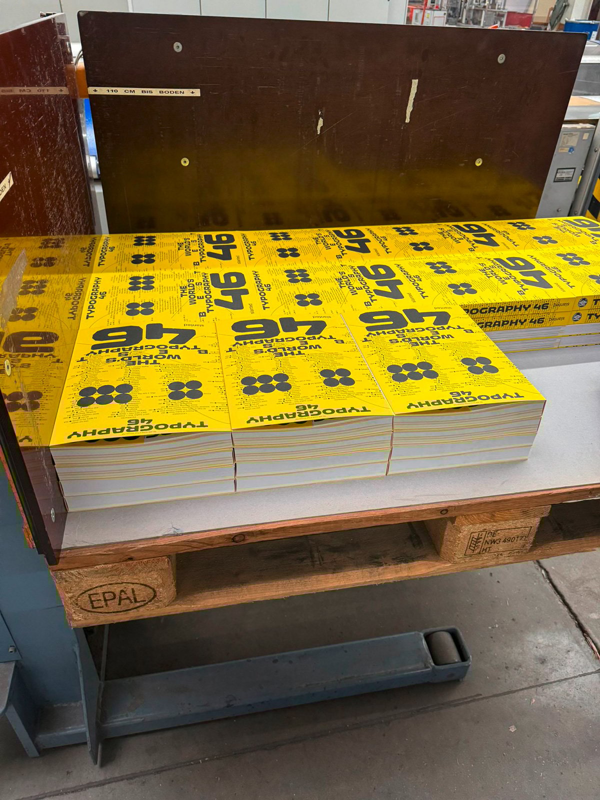 Slanted_TDC_Making-Of_bookbinder_4
