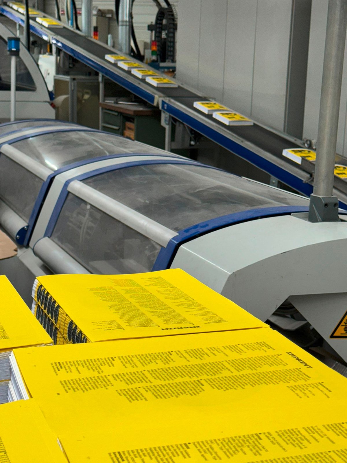 Slanted_TDC_Making-Of_bookbinder_5