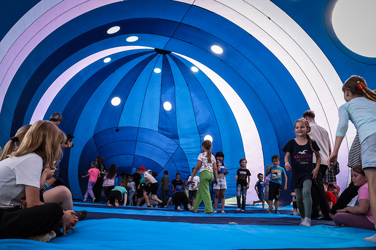 012_031_ArtHelps12 012_031_ArtHelps12