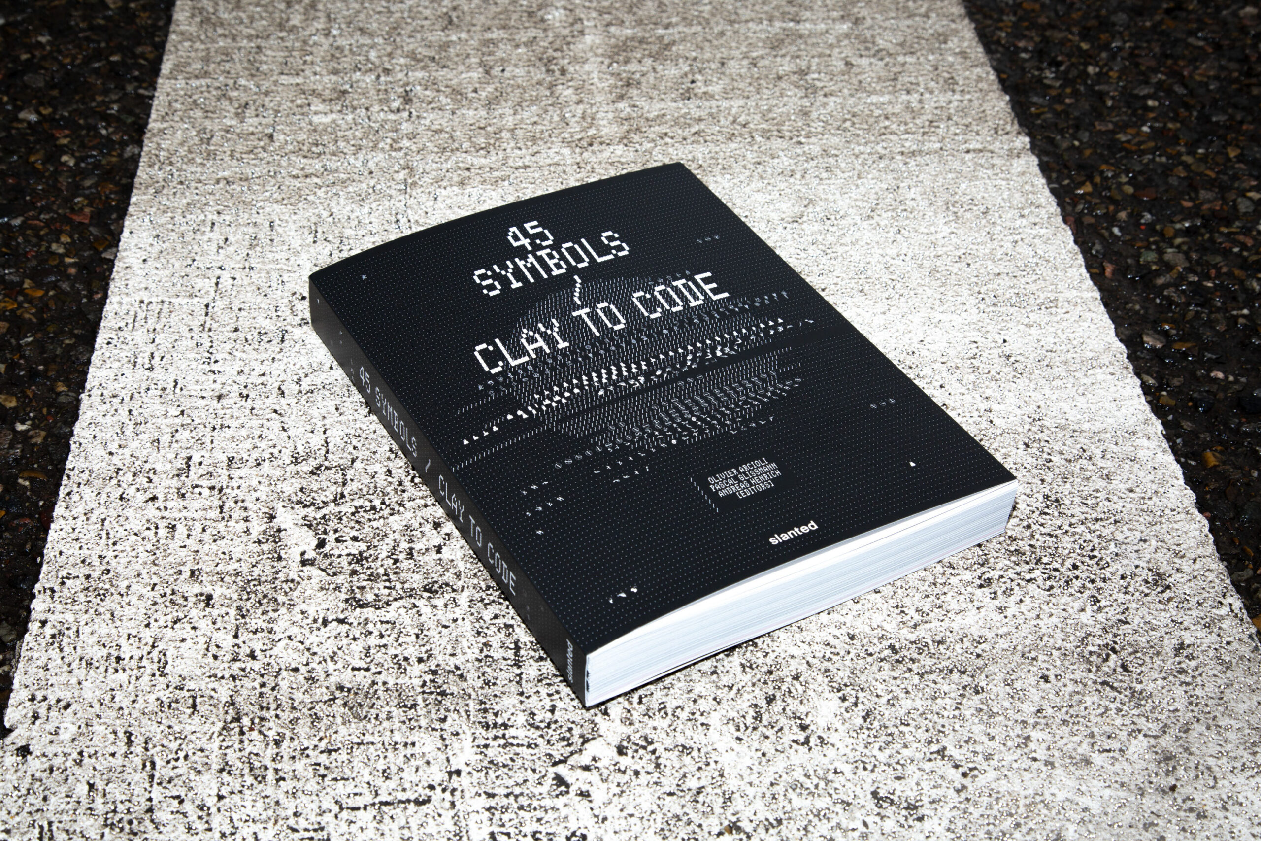 slanted-45symbols-01 slanted-45symbols-01